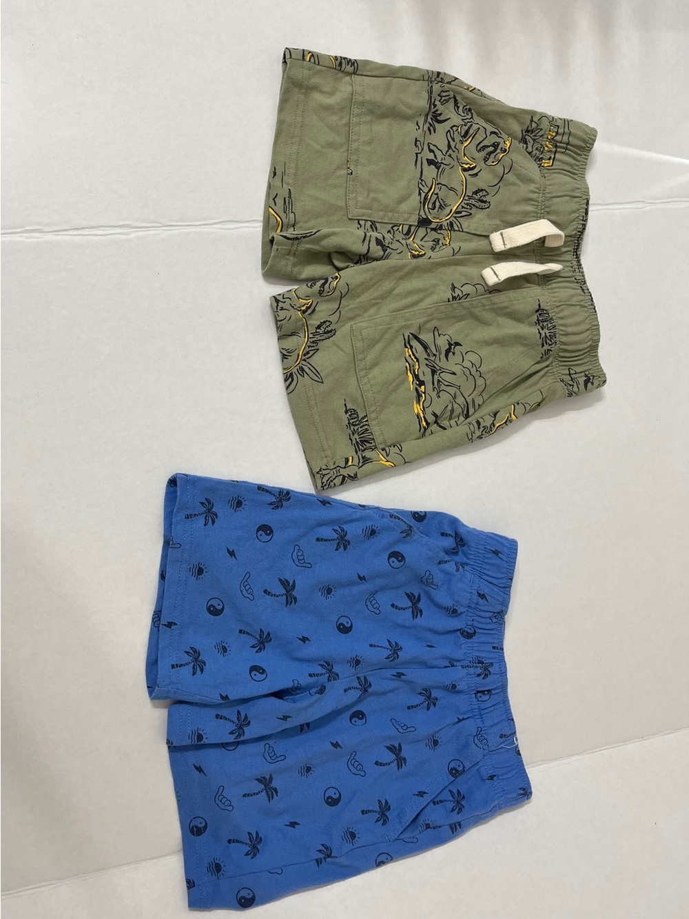 Garanimals Boys Size 4T Shorts Lot of 2 Green Blue Print Elastic Waist (903)